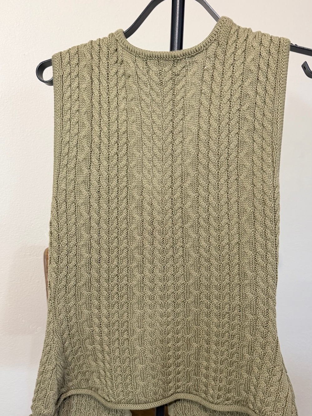 House of Harlow 1960 Women's Cable-Knit Sweater Vest in Olive Green, Size L - Picture 2 of 6